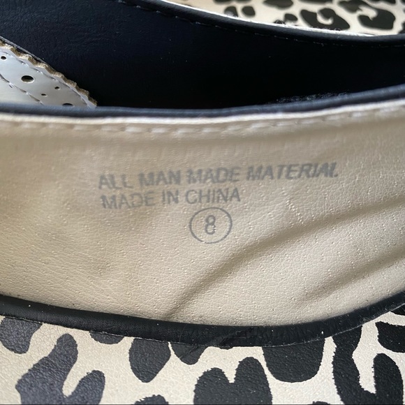 [ Sold ] ModCloth Retro Black and Beige Lace-up Flats, Size 8 - Picture 7 of 7